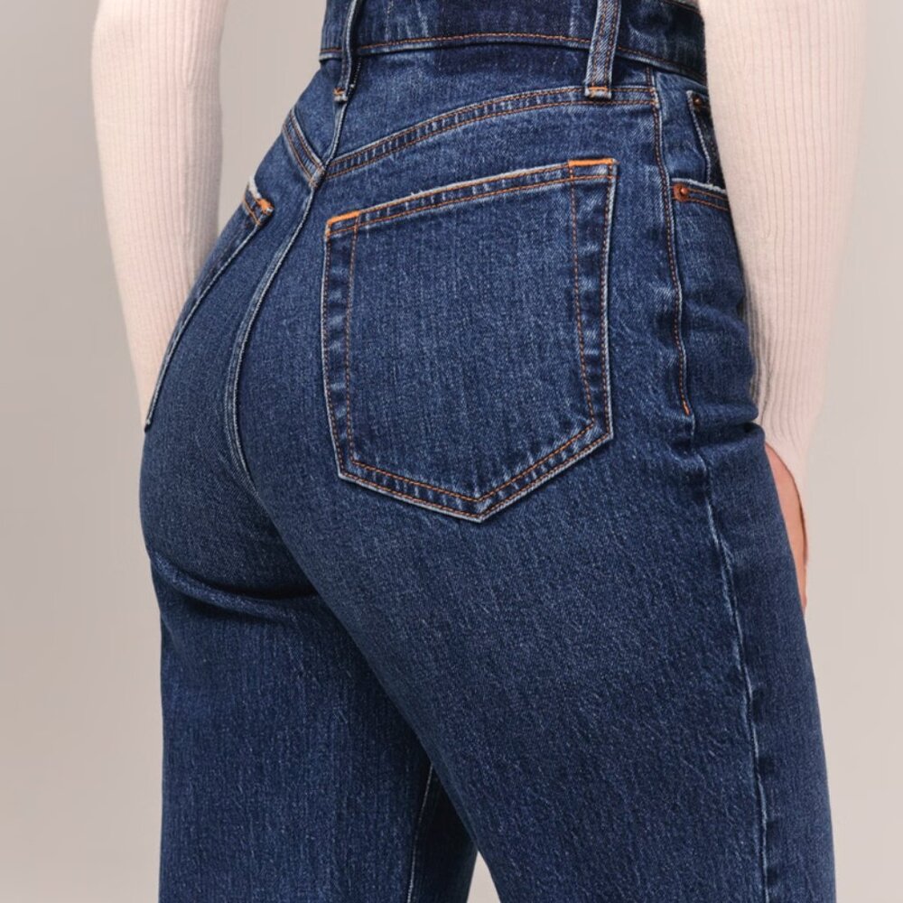 Abercrombie Curve Love Ultra High Rise 90's Straight Jean